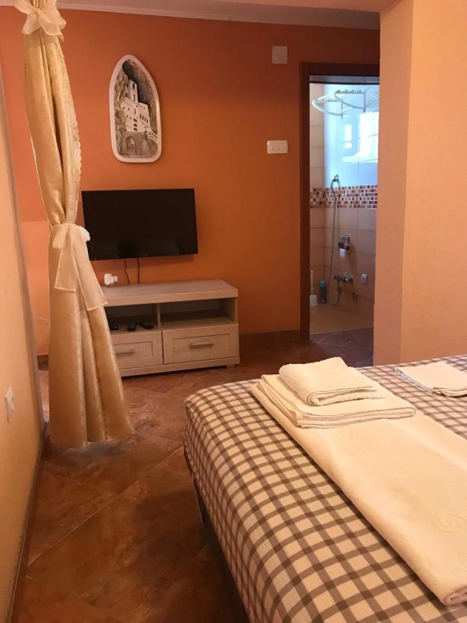 Holiday Home Orange Utjeha Eksteriør bilde