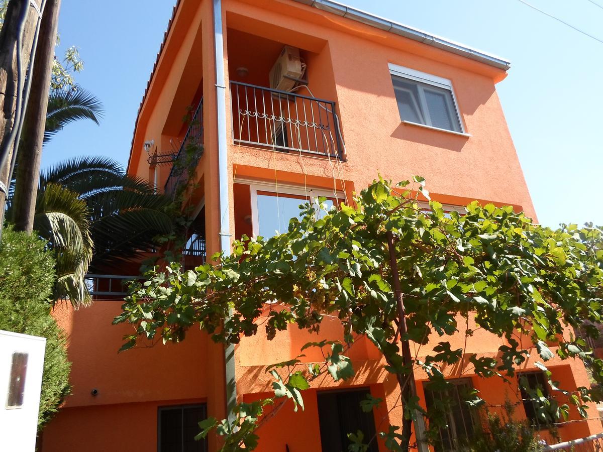 Holiday Home Orange Utjeha Eksteriør bilde