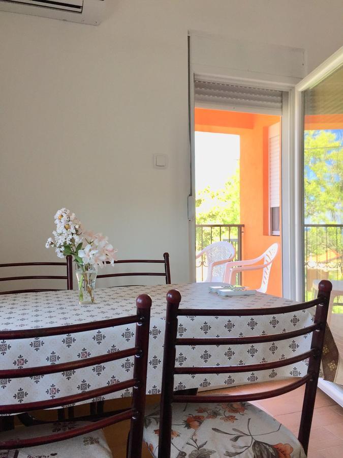 Holiday Home Orange Utjeha Eksteriør bilde